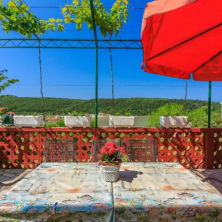 Apartman Carmen *